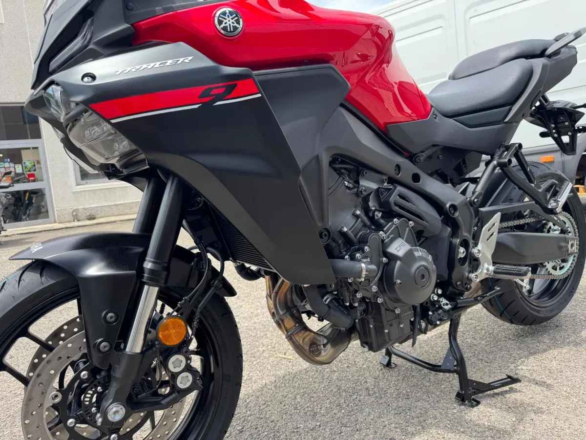 Yamaha Tracer 9 Y-AMT (2025 - 26) (4)