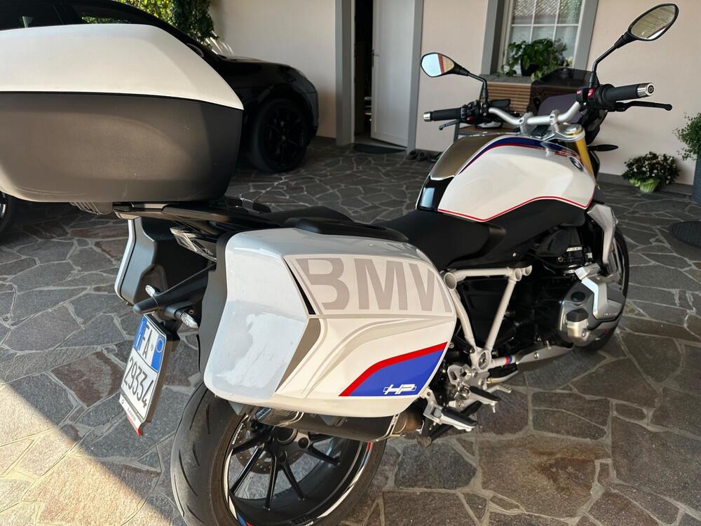 Bmw R 1250 R (2021 - 25) (2)
