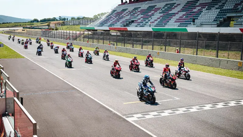 Dunlop CIV 2025, Mugello. Le gare della domenica: in SBK prima vittoria di Pirro, poker di Ottaviani [RISULTATI]