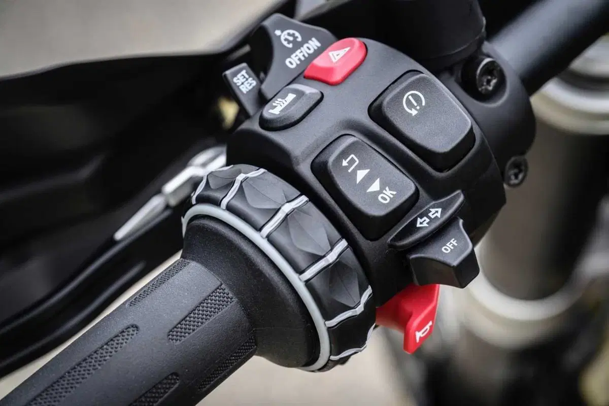 Allora, la BMW R12 G/S è una bomba o un fake? Ecco il nostro TEST [VIDEO] (70)