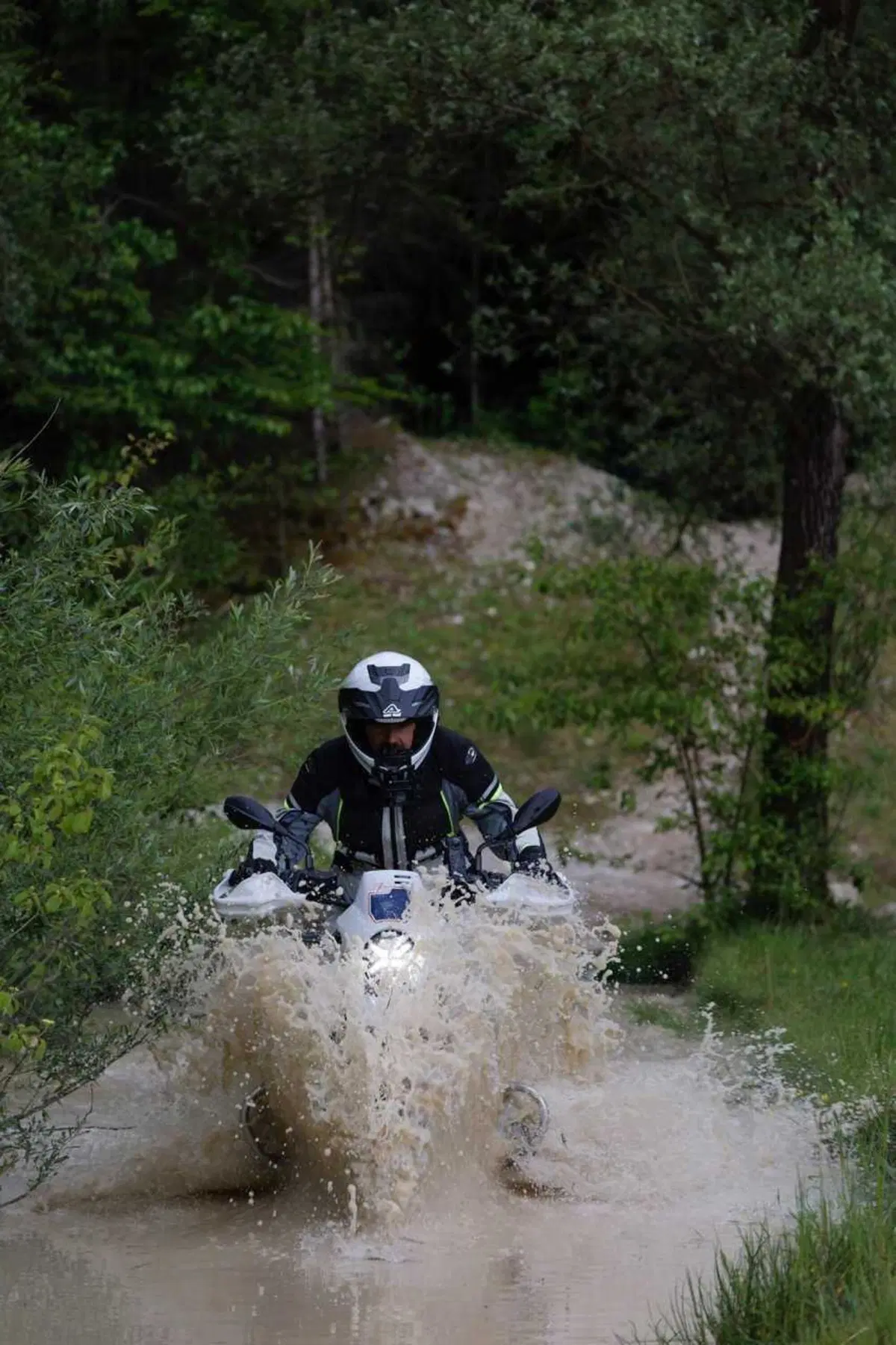 Allora, la BMW R12 G/S è una bomba o un fake? Ecco il nostro TEST [VIDEO] (14)