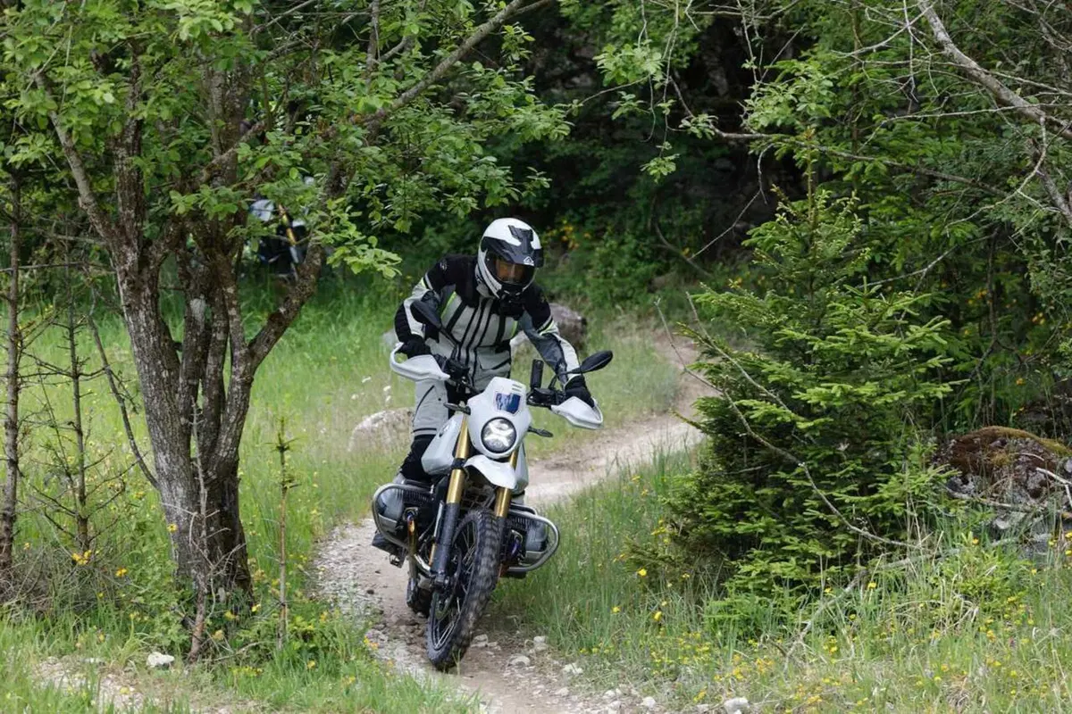 Allora, la BMW R12 G/S è una bomba o un fake? Ecco il nostro TEST [VIDEO] (26)