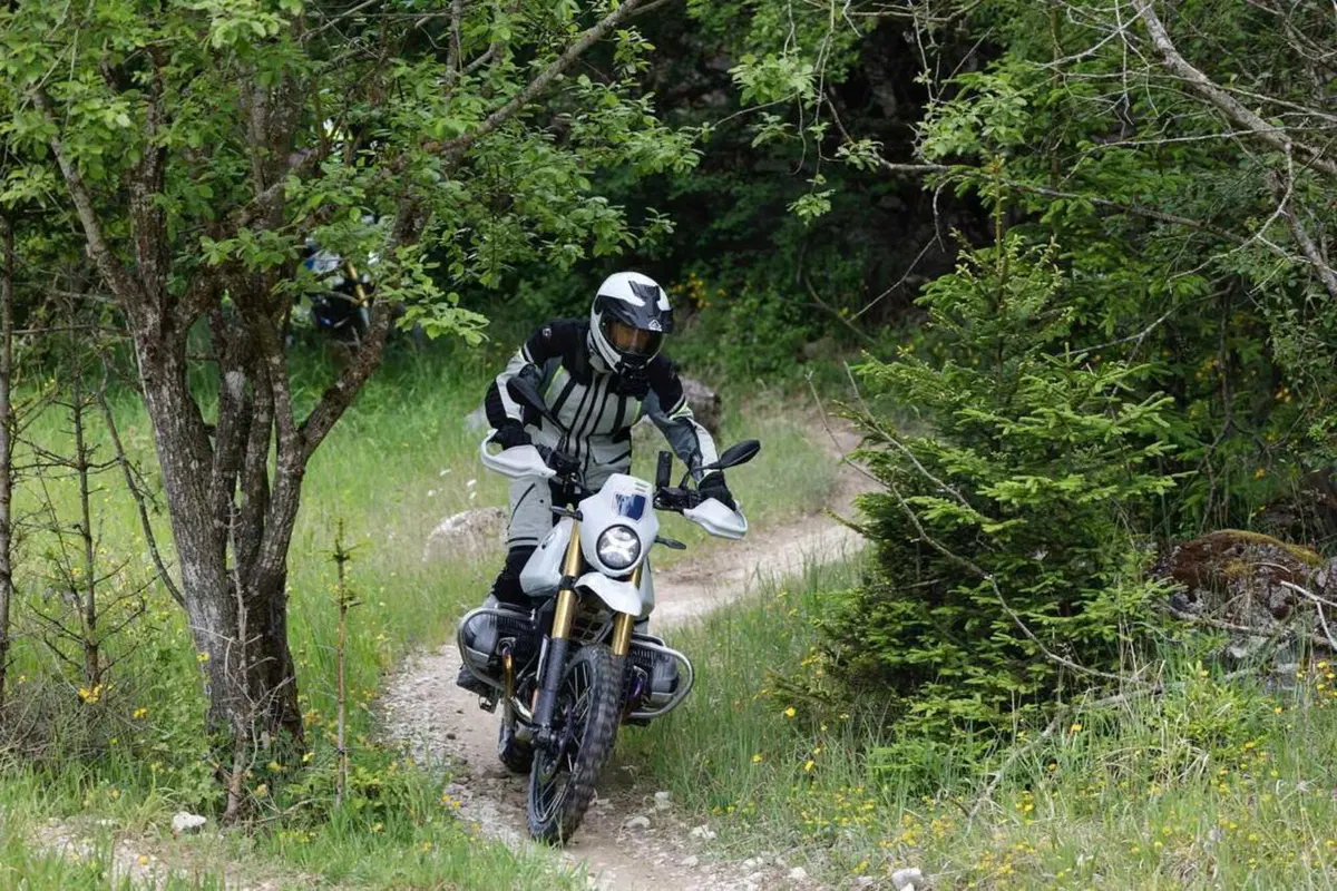 Allora, la BMW R12 G/S è una bomba o un fake? Ecco il nostro TEST [VIDEO] (27)