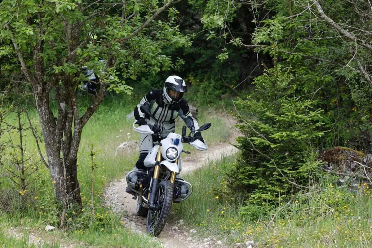 Allora, la BMW R12 G/S è una bomba o un fake? Ecco il nostro TEST [VIDEO] (28)