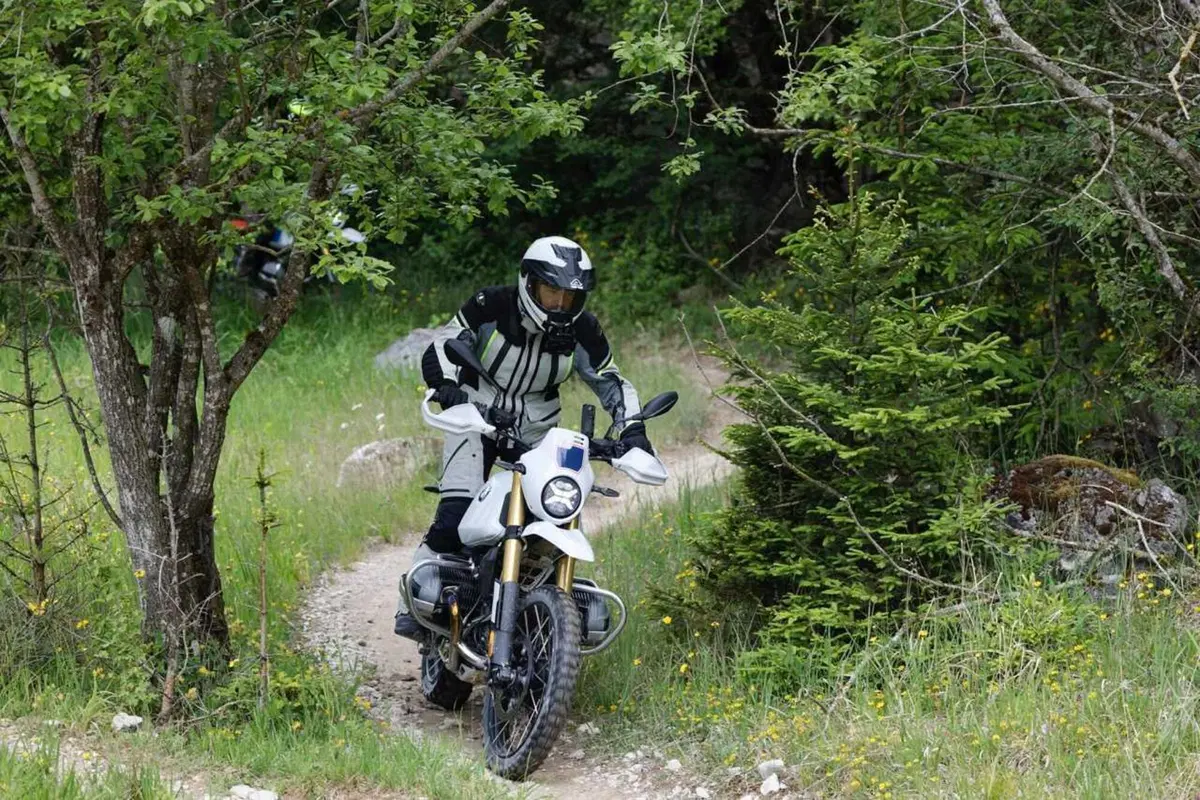 Allora, la BMW R12 G/S è una bomba o un fake? Ecco il nostro TEST [VIDEO] (29)