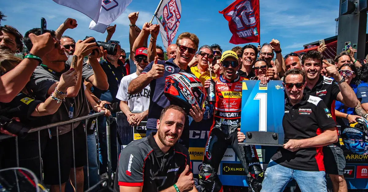 Dunlop CIV 2025, Mugello. Pirro e Delbianco come Lorenzo e Marquez: si decide tutto all'ultimo giro [VIDEO]