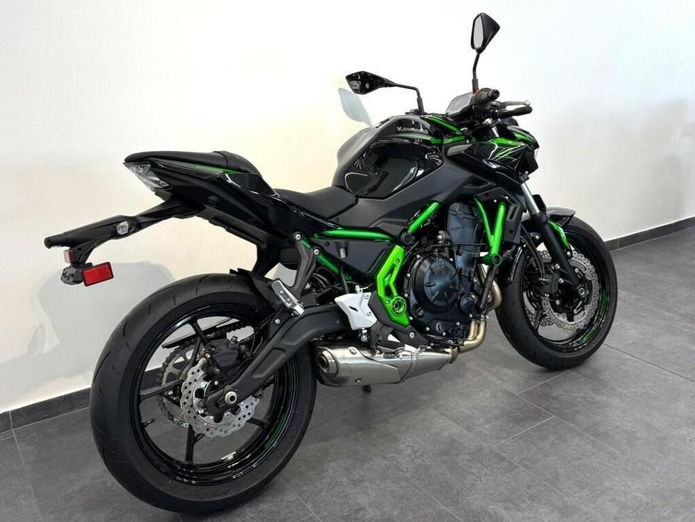 Kawasaki Z 650 (2025) (4)