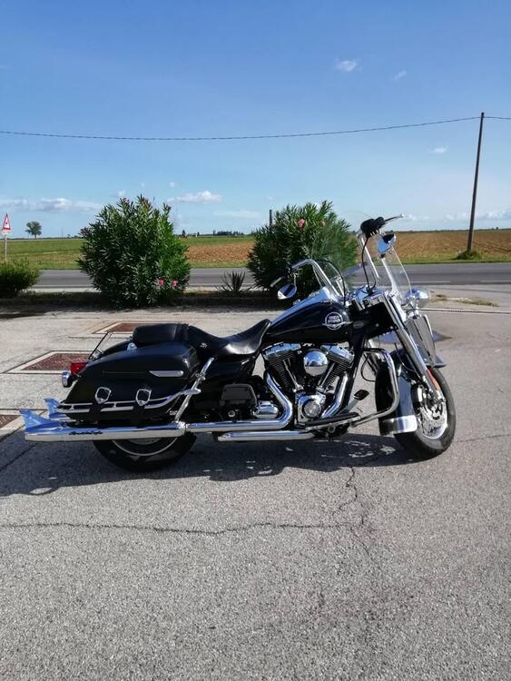 Harley-Davidson 1584 Road King Classic (2007 - 11) - FLHRCI (3)
