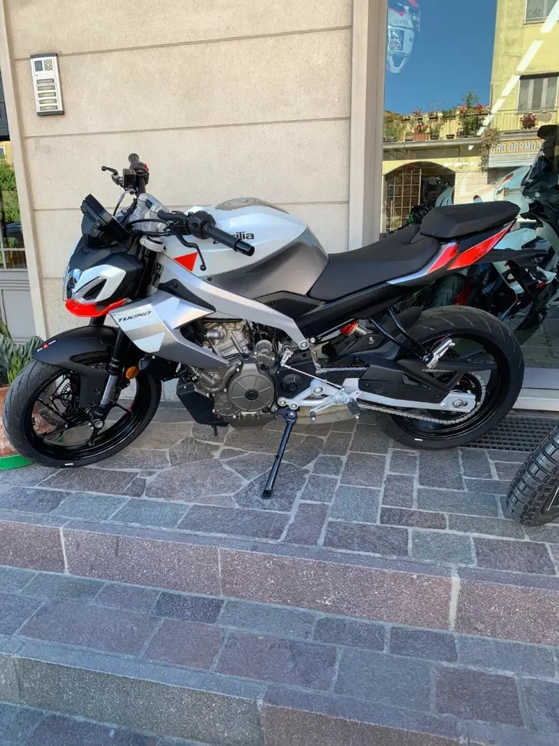 Aprilia Tuono 457 (2025 - 26) (3)