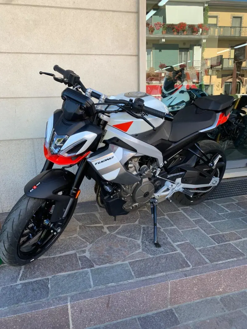 Aprilia Tuono 457 (2025 - 26) (7)