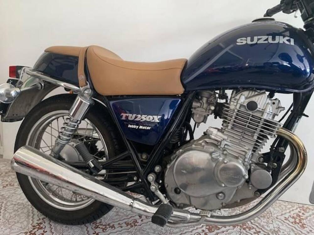 Suzuki TU 250 X (1997 - 03) (3)