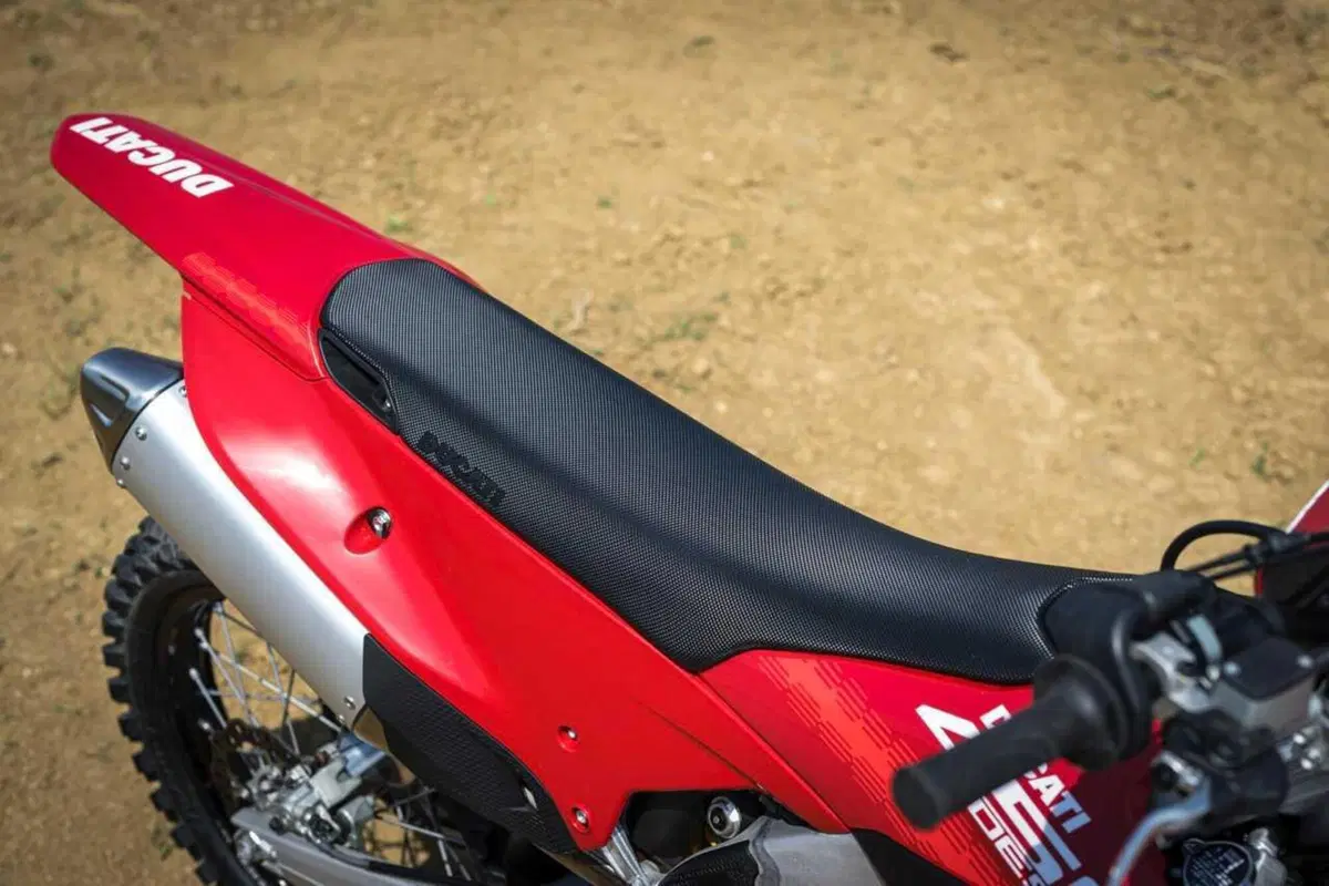 La Ducati Desmo450 MX (7)