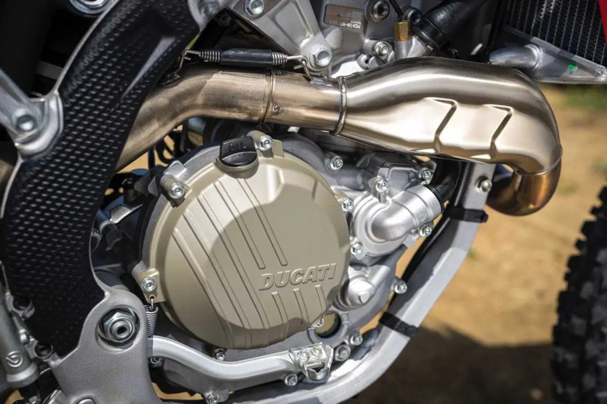 La Ducati Desmo450 MX (10)