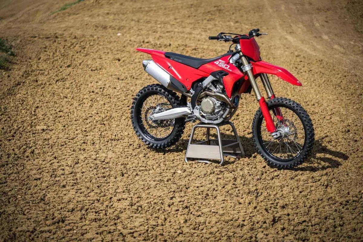 La Ducati Desmo450 MX (19)