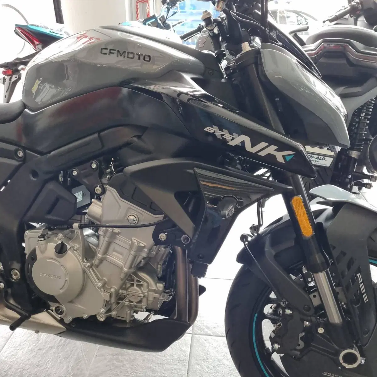 CFMOTO 675NK (2025 - 26) (3)