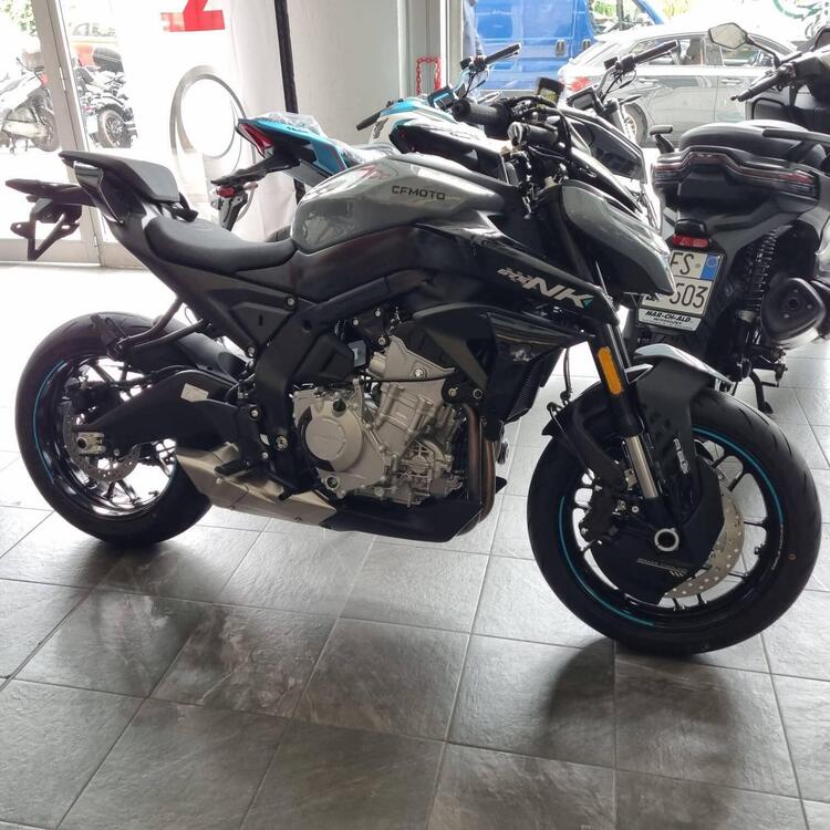 CFMOTO 675NK (2025)