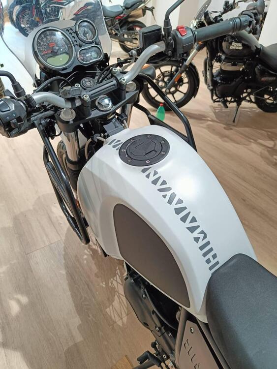 Royal Enfield Himalayan 411 (2017 - 20) (2)