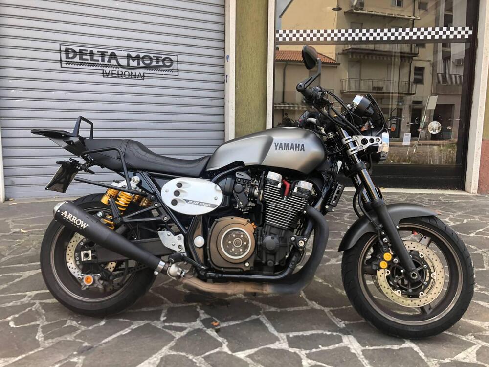 Yamaha XJR 1300 Racer (2015 - 17) (2)