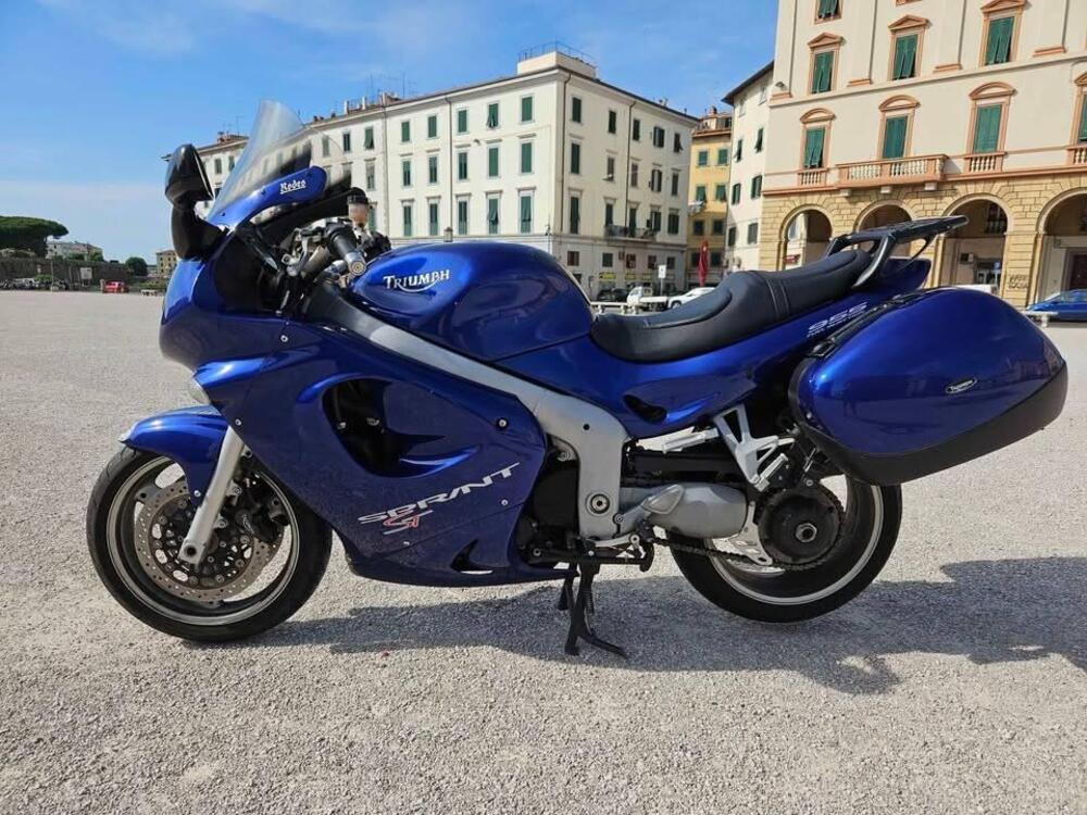 Triumph Sprint 955 ST (4)