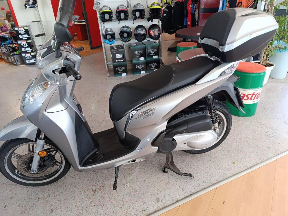 Honda SH 300 i ABS (2016 - 20) (4)