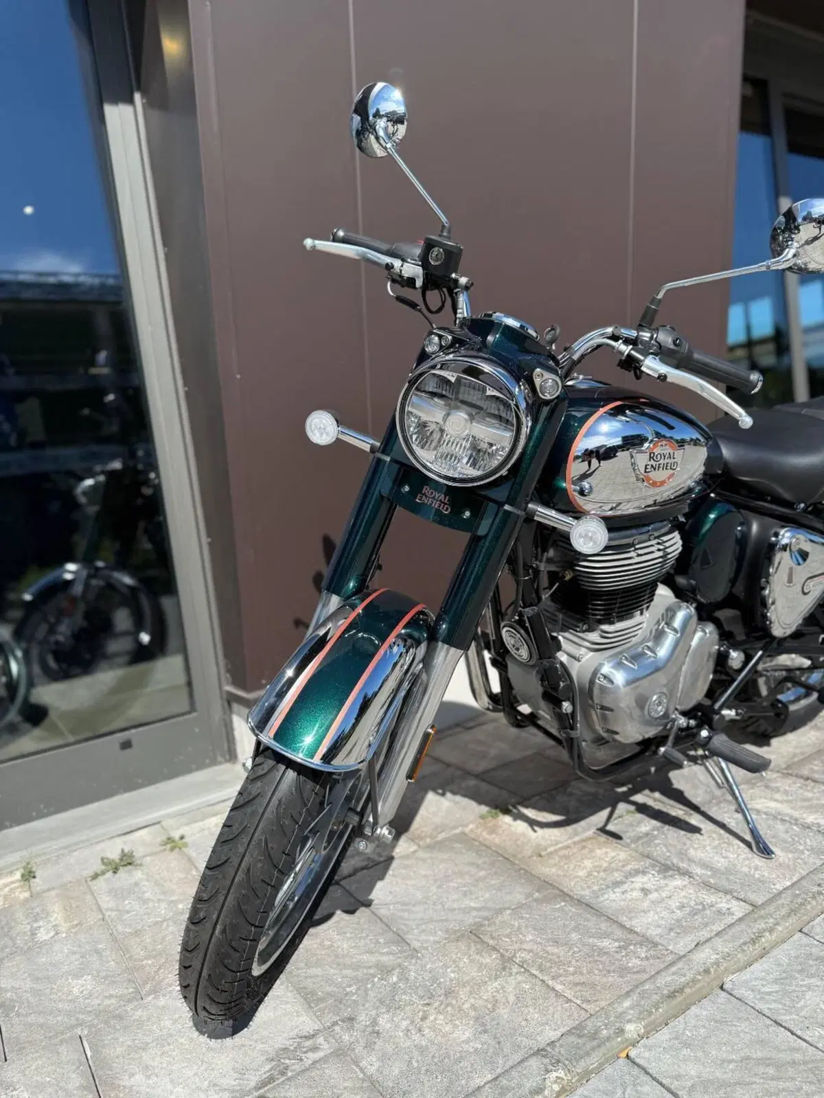 Royal Enfield Classic 350 (2021 - 26) (2)