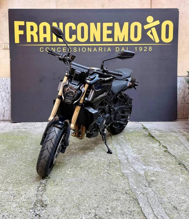 QJ Motor SRK 900 (2025) (2)