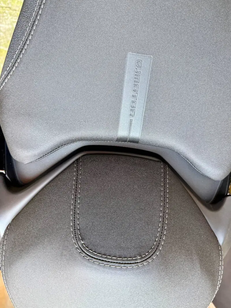 QJ Motor SRK 900 (2025 - 26) (10)