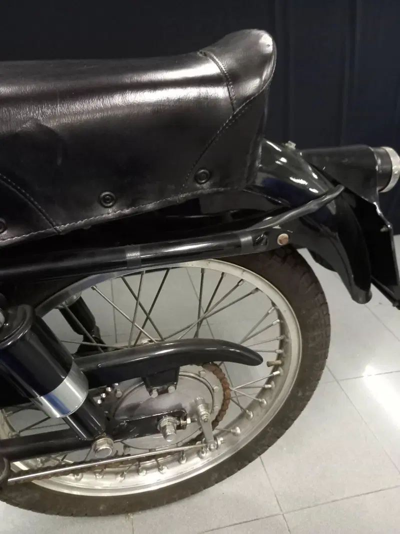 Gilera 175 SPORT (3)