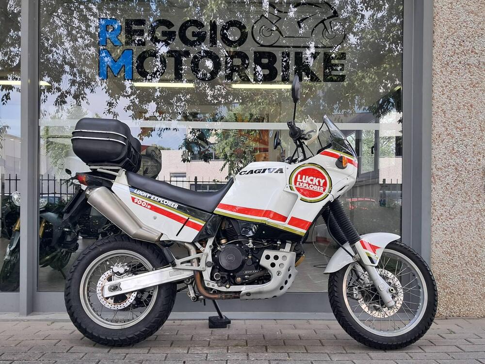 Cagiva Elefant 900 I.E. Lucky Explorer (5)