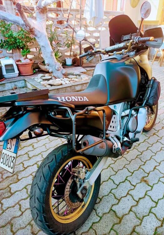Honda Africa Twin XRV 750 (1993 - 95) (5)