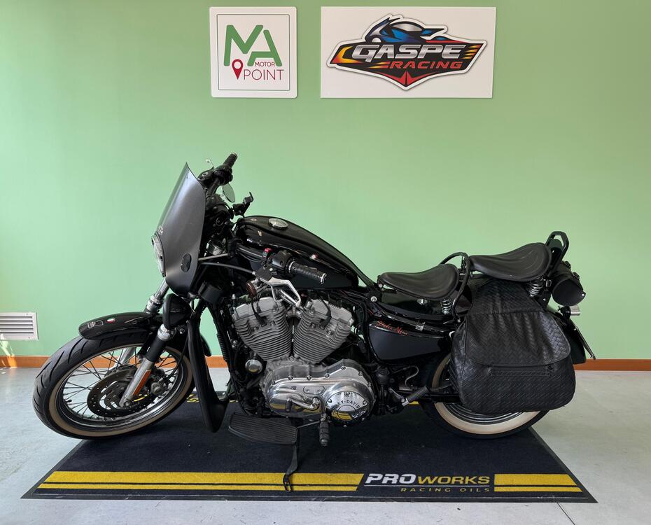 Harley-Davidson 883 Low (2006 - 07) - XL 883L (2)