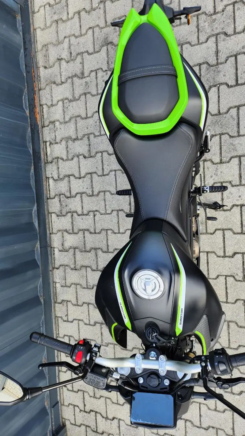 QJ Motor SRK 125 S (2025 - 26) (4)