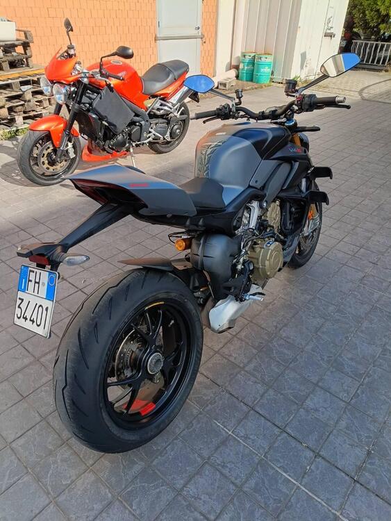 Ducati Streetfighter V4 S (2023 - 24) (5)