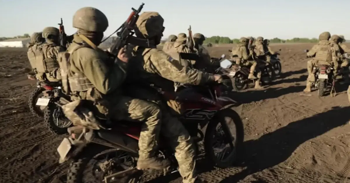 Ucraina al lavoro con la sua prima compagnia d&rsquo;assalto motociclistica [VIDEO]