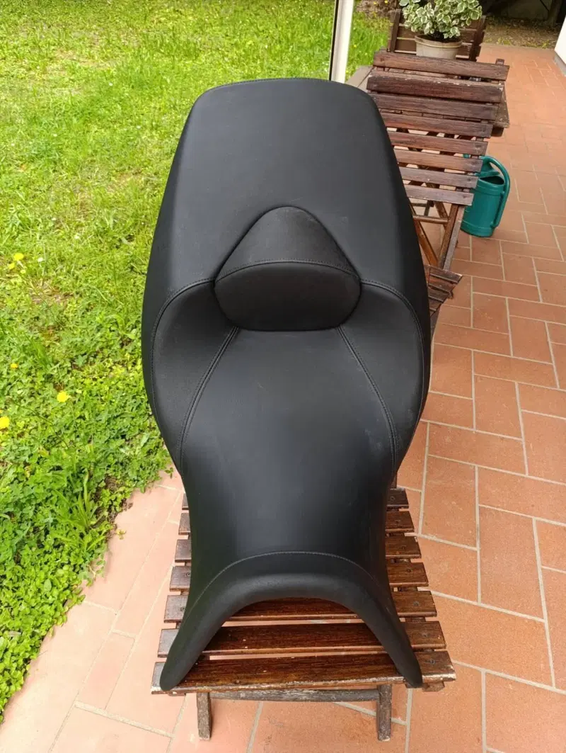 Sella lunga per BMW r 1200 rt k26 ⬇️ € (2)
