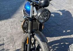 Triumph Street Twin 900 (2021 - 22) usata