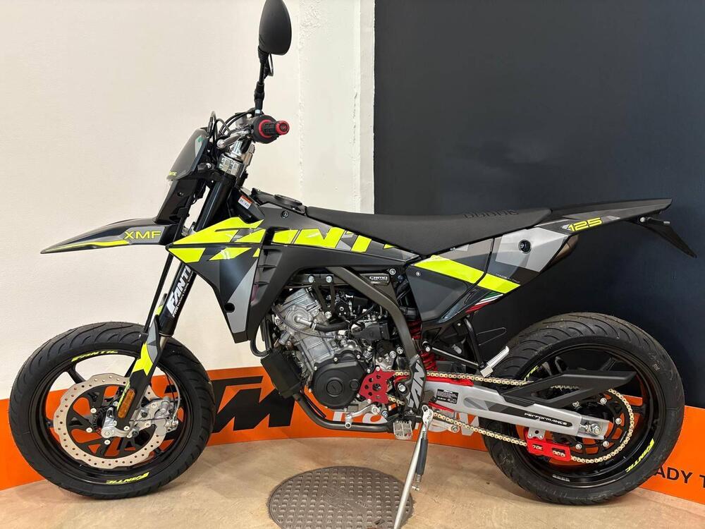 Fantic Motor XMF 125 Performance (2025)