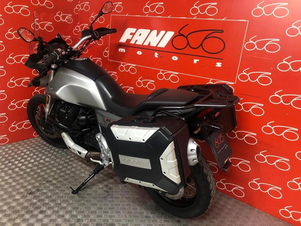 Moto Guzzi V85 TT (2019 - 20) (4)