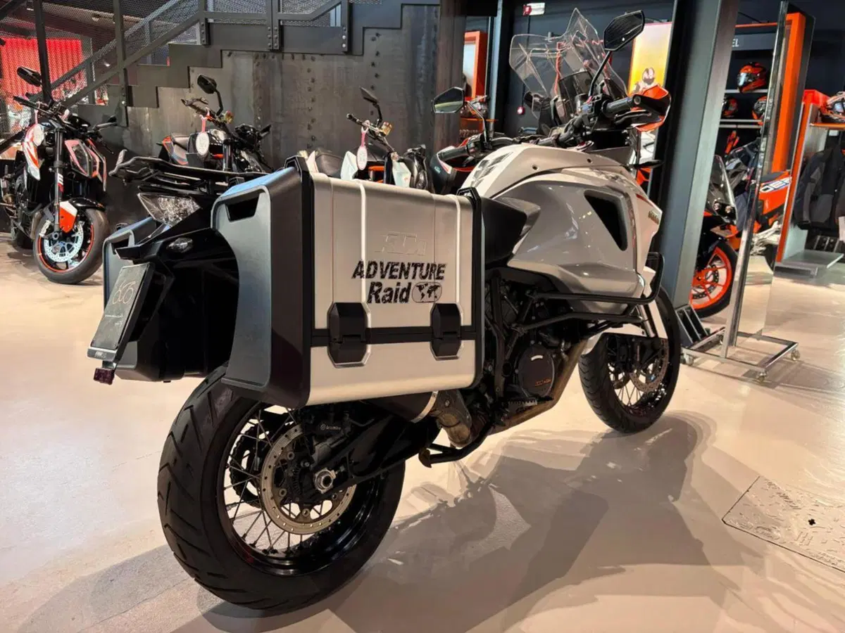 KTM 1290 Super Adventure S (2017 - 20) (2)