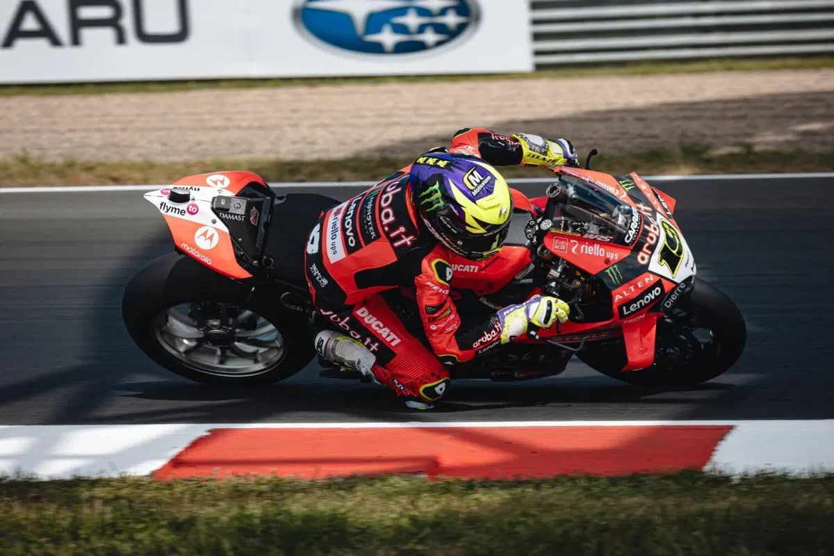 SBK 2025. Quale sarà il futuro di Alvaro Bautista e Jonathan Rea?  (6)
