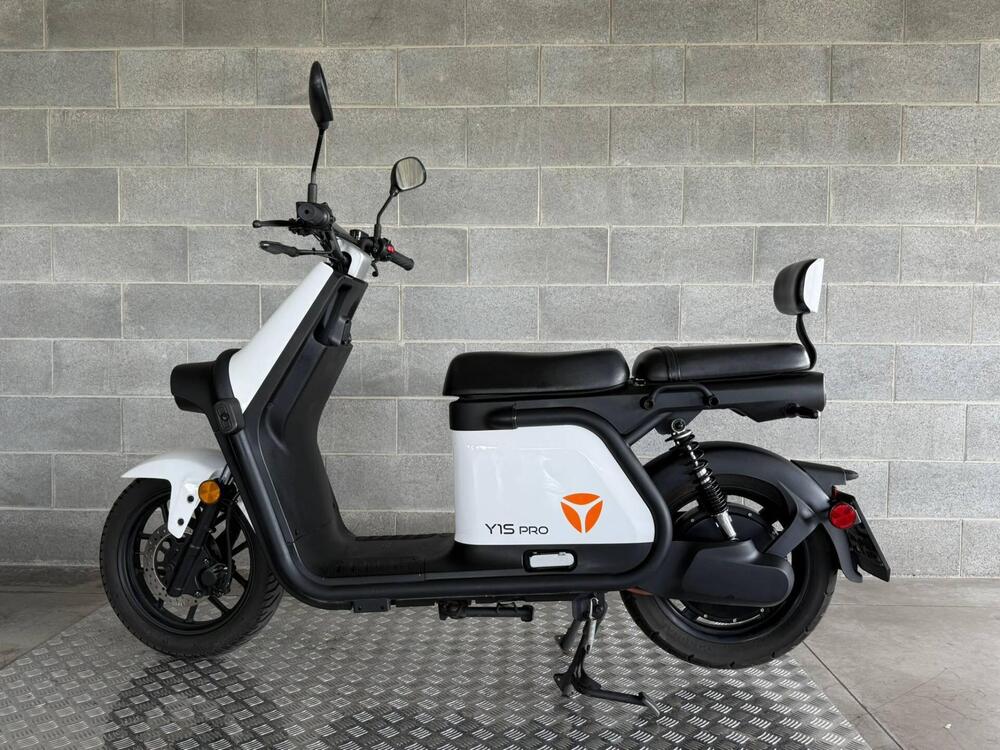 Yadea Y1S Pro Utility (2023 - 25) (4)