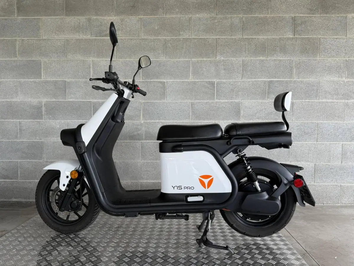 Yadea Y1S Pro Utility (2023 - 26) (4)