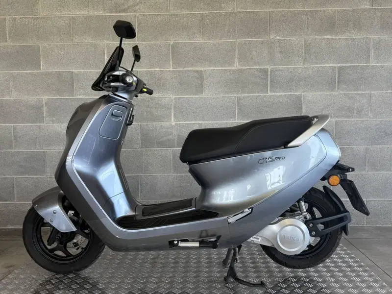 Yadea C1S Pro (2020 - 26) (4)