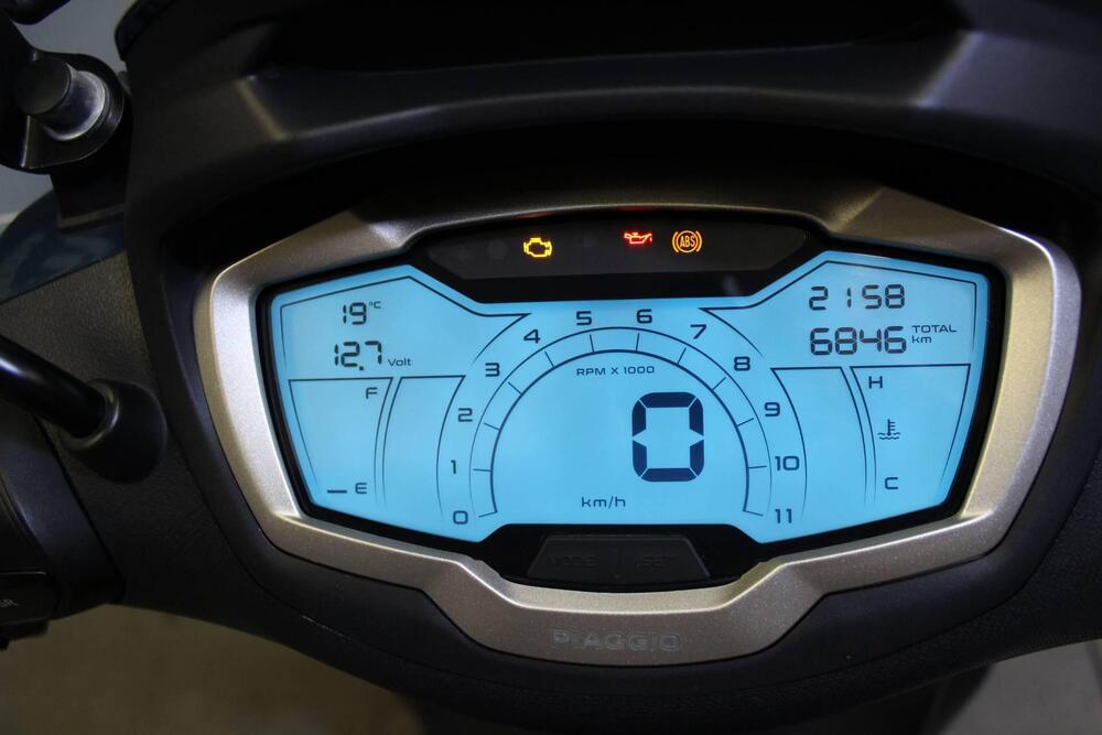 Piaggio Beverly 300 S ABS-ASR (2021 - 25) (3)