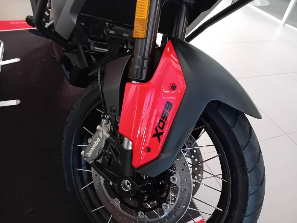 QJ Motor SVT 650 X (2024) (3)