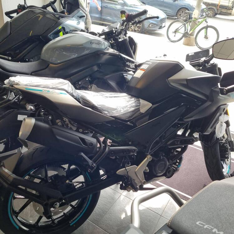 CFMOTO 125NK (2025) (2)