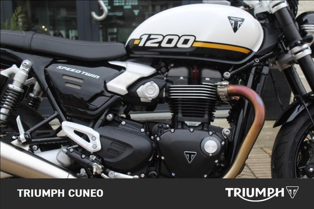 Triumph Speed Twin 1200 (2025) (2)