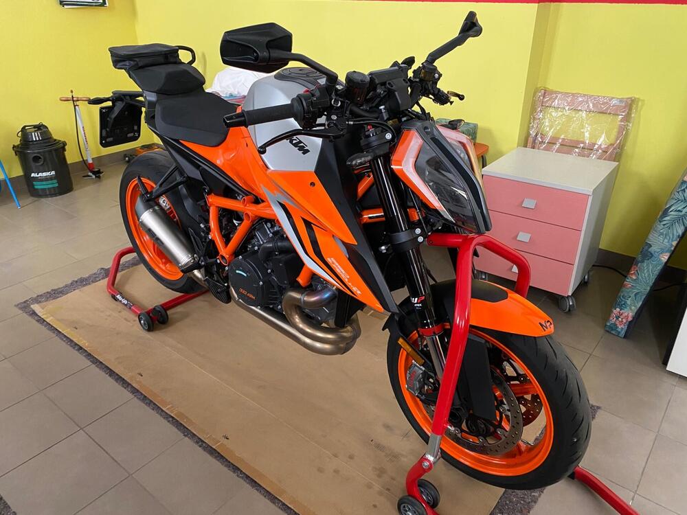 KTM 1290 Super Duke R (2022 - 23)
