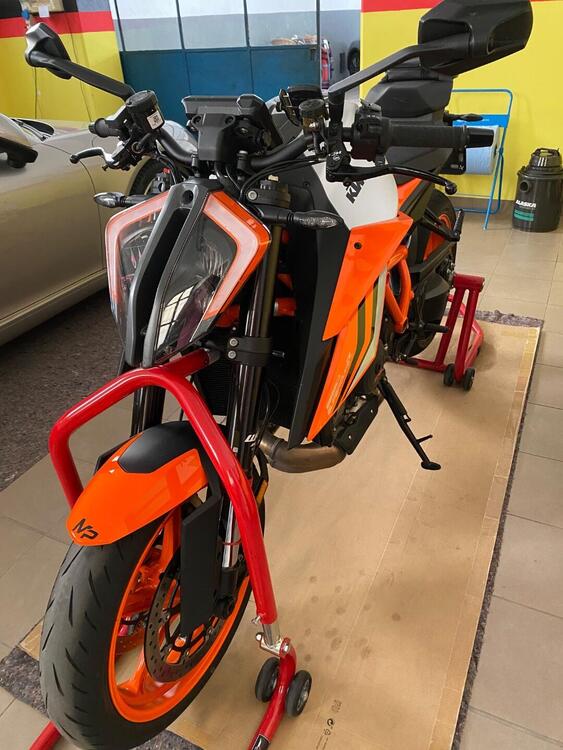 KTM 1290 Super Duke R (2022 - 23) (2)
