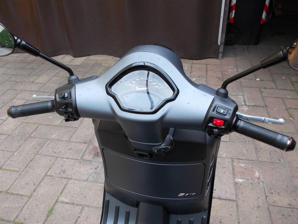 Vespa GTS 310 (2025) (4)